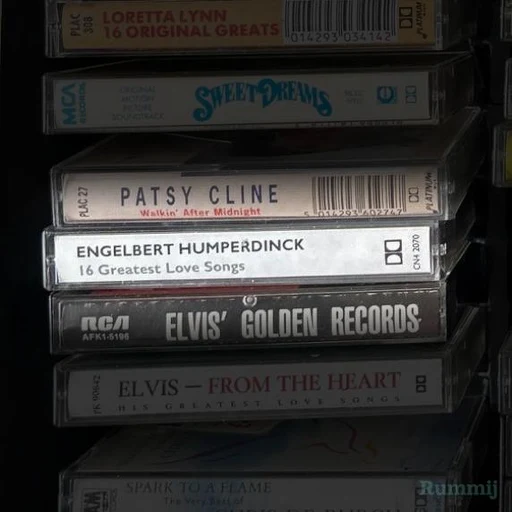 16 Greatest Love Songs