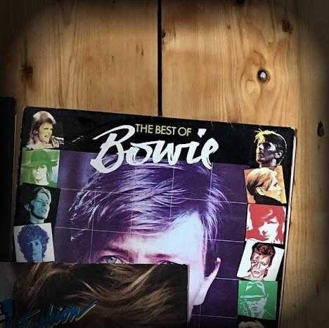 THE BEST OF BOWIE