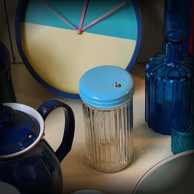 Glass Sugar Dispenser alt 1