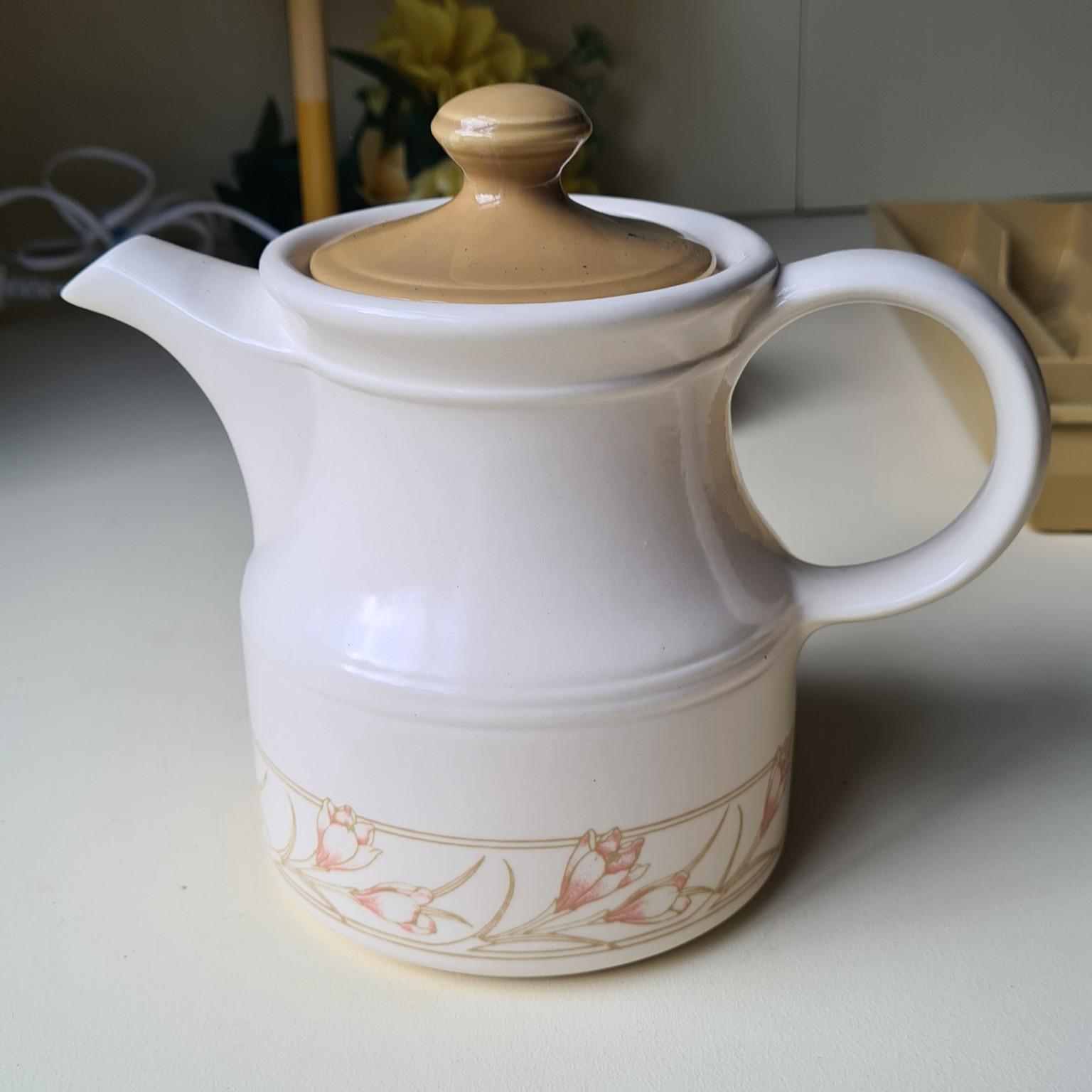 Vintage Ceramic Teapot alt 2